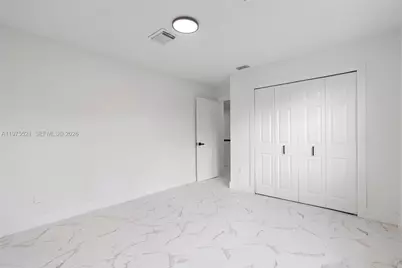 7945 NW 187th Ln, Hialeah, FL 33015 - Photo 28