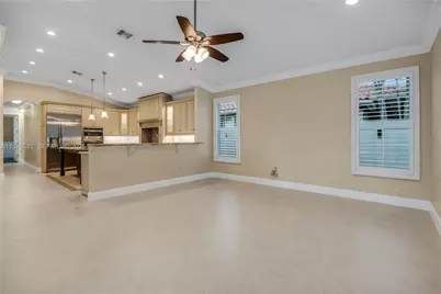 18801 SW 7th St, Pembroke Pines, FL 33029 - Photo 12