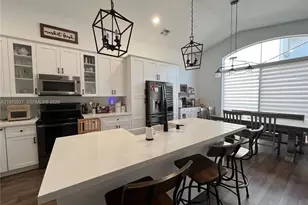 17901 NW 19th St, Pembroke Pines, FL 33029 - Photo 2