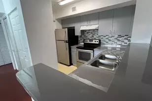 711 SW 111th Way, Pembroke Pines, FL 33025 - Photo 6