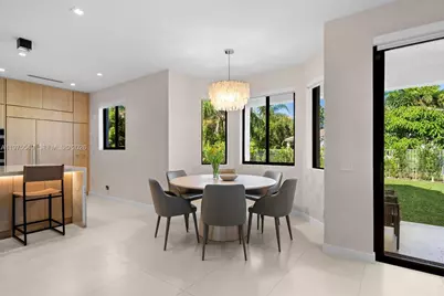 1077 Golden Cane Dr, Weston, FL 33327 - Photo 6