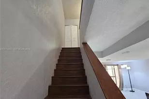 8837 NW 48th St, Sunrise, FL 33351 - Photo 6