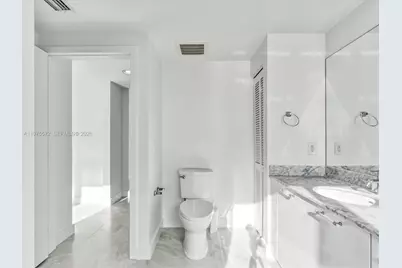 951 Brickell Ave #2610, Miami, FL 33131 - Photo 18