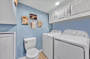 9410 Live Oak Pl, Davie, FL 33324 - Photo 32