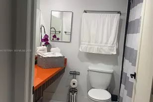 1390 Ocean Dr, Miami Beach, FL 33139 - Photo 10