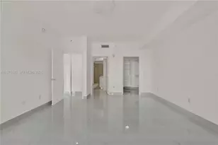 3340 NE 190th St, Aventura, FL 33180 - Photo 14