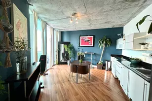 690 SW 1st Ct, Miami, FL 33130 - Photo 2