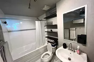 690 SW 1st Ct, Miami, FL 33130 - Photo 20