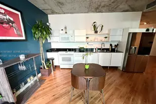 690 SW 1st Ct, Miami, FL 33130 - Photo 10