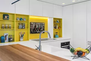 10 Venetian Way, Miami Beach, FL 33139 - Photo 8