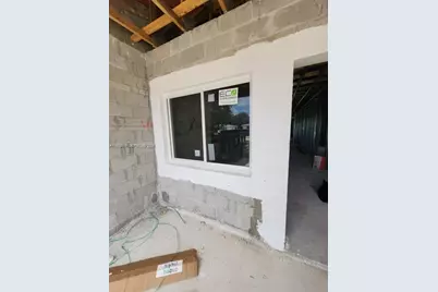 15730 NW 38th Pl, Miami Gardens, FL 33054 - Photo 14
