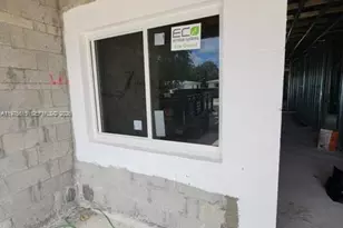 15730 NW 38th Pl, Miami Gardens, FL 33054 - Photo 14