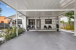 834 NW 115th St, Miami, FL 33168 - Photo 2