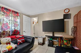 834 NW 115th St, Miami, FL 33168 - Photo 36