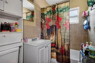 834 NW 115th St, Miami, FL 33168 - Photo 32