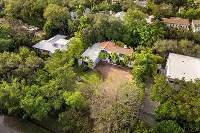 1645 S Bayshore Dr, Coconut Grove, FL 33133 - Photo 36