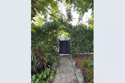 410 NW 31st St, Miami, FL 33127 - Photo 14