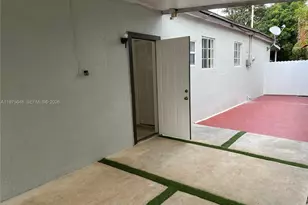 4365 W 1st Ave, Hialeah, FL 33012 - Photo 14