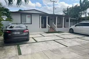 4365 W 1st Ave, Hialeah, FL 33012 - Photo 2