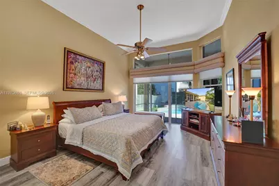 2458 Greenbrier Ct, Weston, FL 33327 - Photo 22