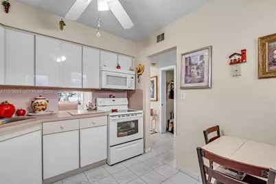 1530 NE 191st St #105, Miami, FL 33179 - Photo 10