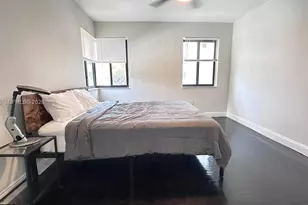 320 SW 29th Rd, Miami, FL 33129 - Photo 14