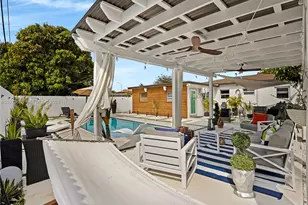 920 NE 159th St, North Miami Beach, FL 33162 - Photo 36