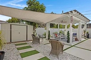 920 NE 159th St, North Miami Beach, FL 33162 - Photo 46