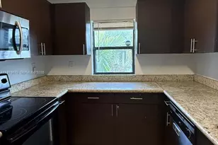 3965 NW 87th Ave, Sunrise, FL 33351 - Photo 8