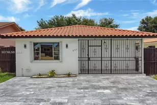 895 W 39th Pl, Hialeah, FL 33012 - Photo 1