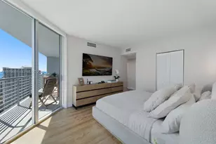 335 S Biscayne Blvd, Miami, FL 33131 - Photo 16