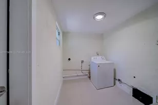 829 NW 56th St, Miami, FL 33127 - Photo 14