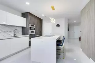 851 NE 1st Ave, Miami, FL 33132 - Photo 4