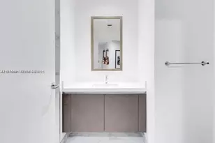 851 NE 1st Ave, Miami, FL 33132 - Photo 10