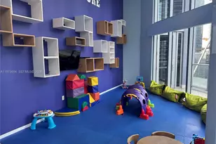 1300 Brickell Bay Dr, Miami, FL 33131 - Photo 18