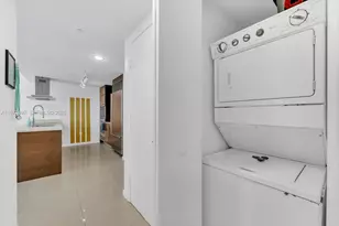 485 Brickell Ave, Miami, FL 33131 - Photo 16