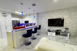 748 NE 34th Ave, Homestead, FL 33033 - Photo 6