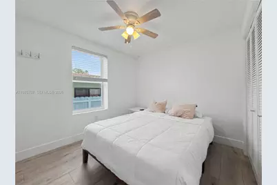 836 NW 33rd Ave, Miami, FL 33125 - Photo 14