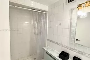 905 Brickell Bay Dr, Miami, FL 33131 - Photo 10