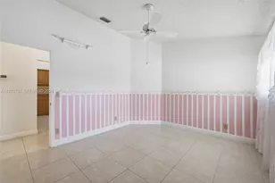 5250 King Arthur Ave, Davie, FL 33331 - Photo 32