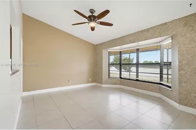 5250 King Arthur Ave, Davie, FL 33331 - Photo 16