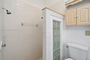 5250 King Arthur Ave, Davie, FL 33331 - Photo 14