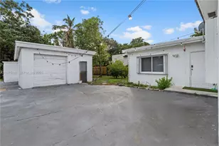 400 NW 47th St, Miami, FL 33127 - Photo 10