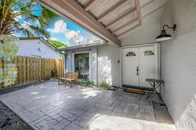 11727 SW 132nd Pl, Miami, FL 33186 - Photo 4