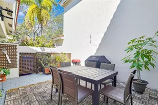 1425 Weeping Willow Way, Hollywood, FL 33019 - Photo 8