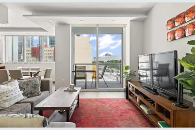 244 Biscayne Blvd #402, Miami, FL 33132 - Photo 2