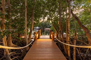 7150 W Lago Dr, Coral Gables, FL 33143 - Photo 8