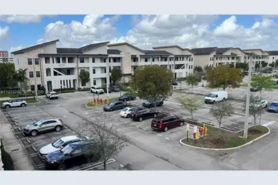 7915 NW 104th Ave #33, Doral, FL 33178 - Photo 2