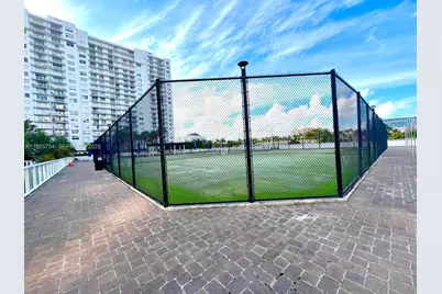 2801 NE 183rd St #1914W, Aventura, FL 33160 - Photo 26