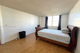 2801 NE 183rd St, Aventura, FL 33160 - Photo 14